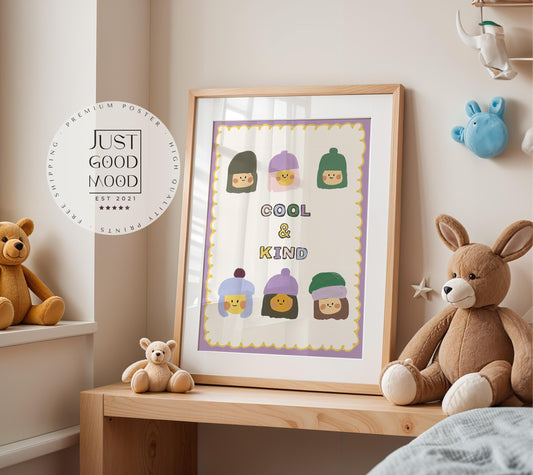 Poster Kinderzimmer · Cool Kind Spruch mit Mützen Figuren · Winterliche Wanddeko für Kinder · Liebevoll & modern · Dekoprint ohne Rahmen-0